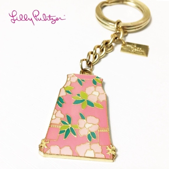 Lilly Pulitzer Accessories - Lilly Pulitzer shift keychain Lilly’s pink skip on it NWT